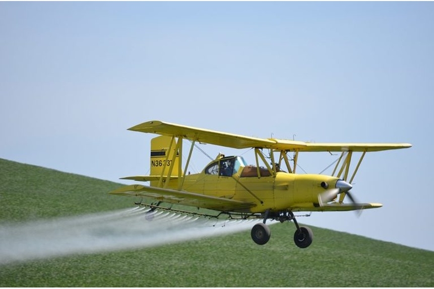 Berg 01 Aerial spraying of glyphosate