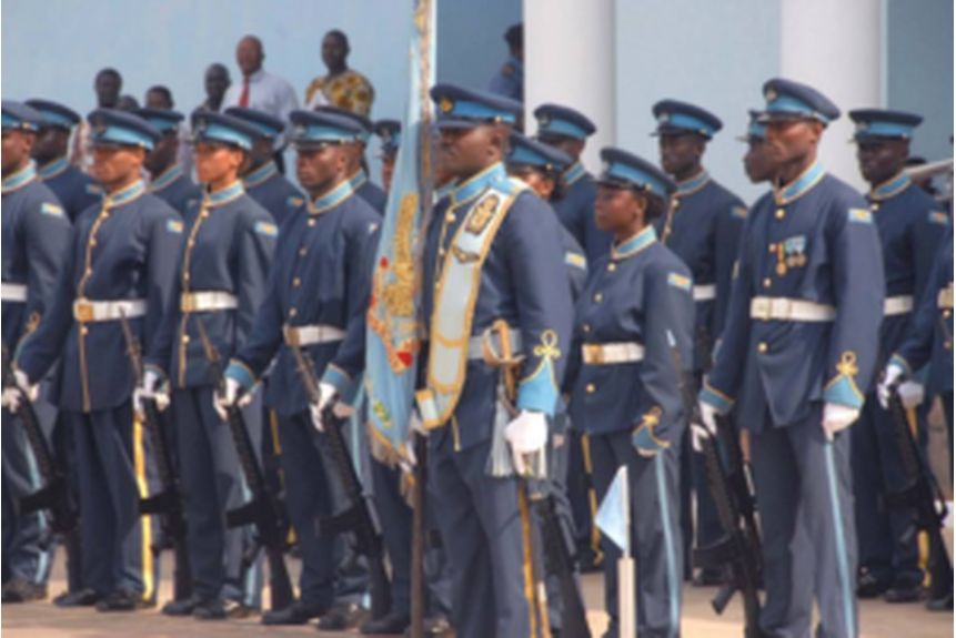 Zenn 02 Members of the Kofi Annan International Peacekeeping Training Center honor guard